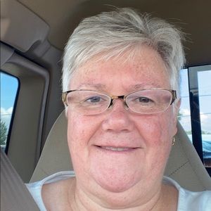 Meet your Posher, Annette